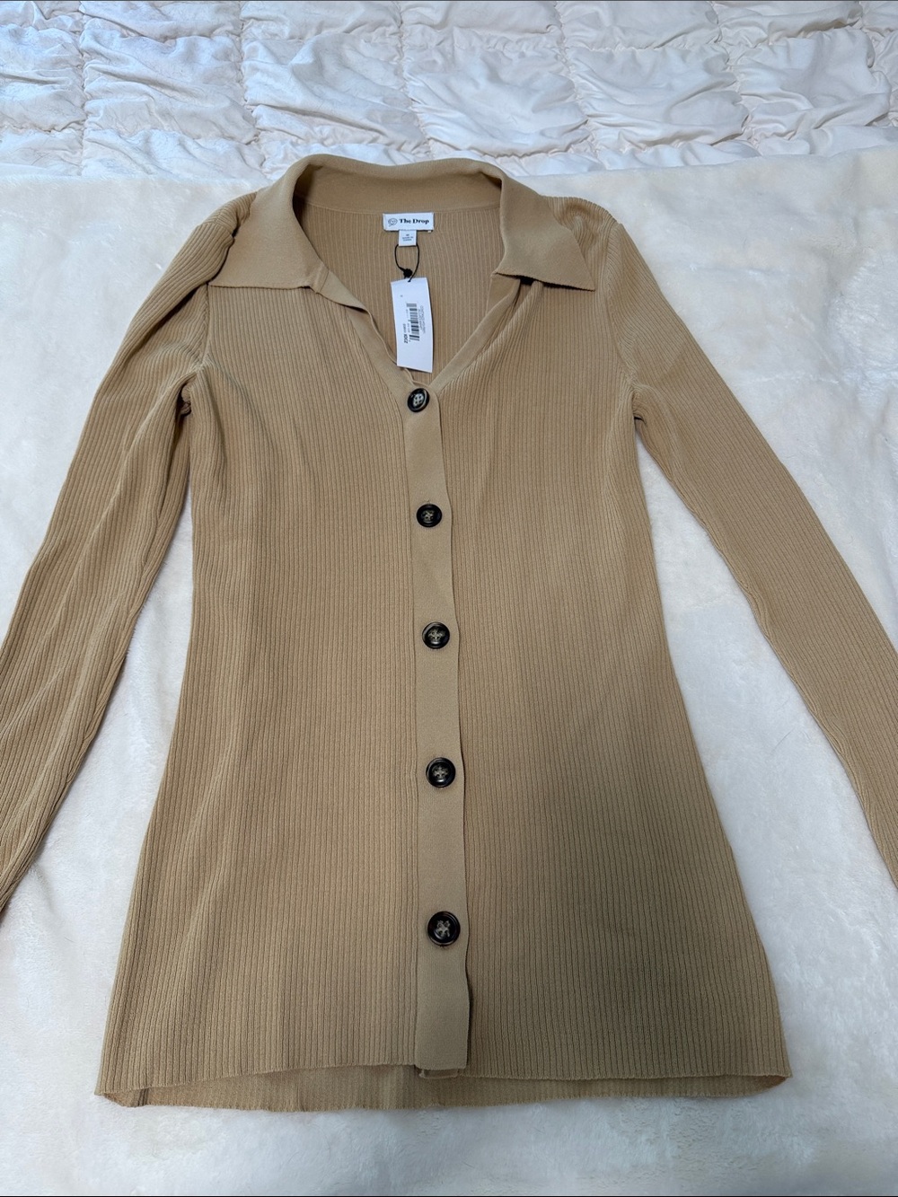 The Drop Ribbed Button-Front Long Sleeve Top in Camel